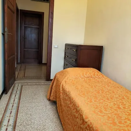 Apartment E Lucca